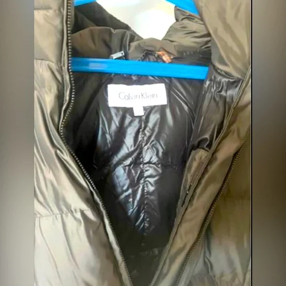 Calvin Klein down jacket - Picture 4 of 5